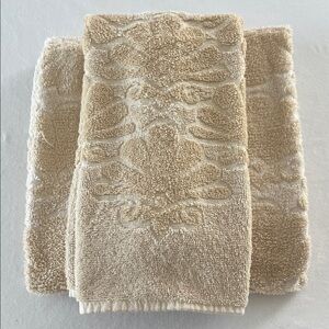 Vintage Fieldcrest Cotton Towel Beige Jacquard Floral Pattern mid century retro